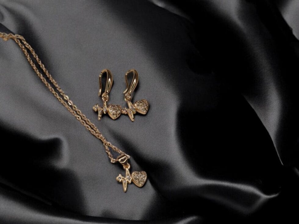 Heartstrings Gold Set